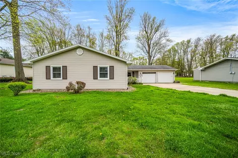 3314 S Maple Ln, Ashtabula, OH 44004