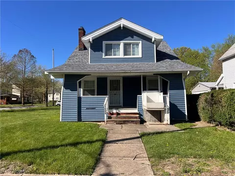1686 Avalon Rd, Cleveland, OH 44112