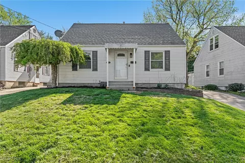 1655 Redwood Ave, Akron, OH 44301