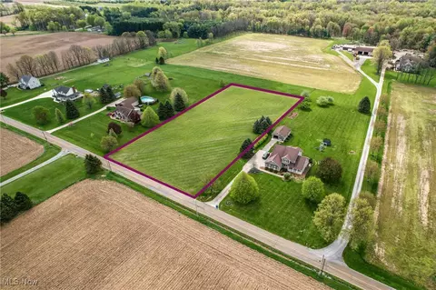 W Pine Lake Road, Salem, OH 44460