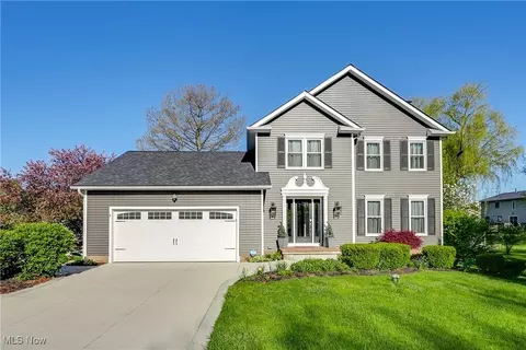 13071 Williamsburg Ave NW, Uniontown, OH 44685
