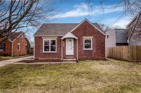 3029 Parkway St NW, Canton, OH 44708