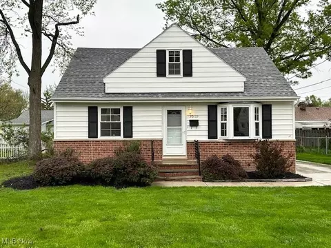 30119 Harrison St, Willowick, OH 44095
