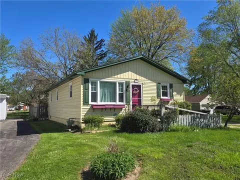 Exterior - 150 Parmely Ave, Elyria, OH 44035 photo 2 of 5