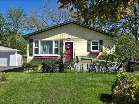 150 Parmely Ave, Elyria, OH 44035