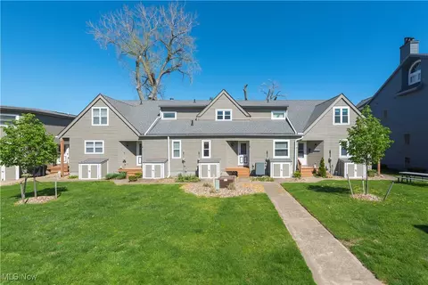 13011 W Lake Rd #3A, Vermilion, OH 44089
