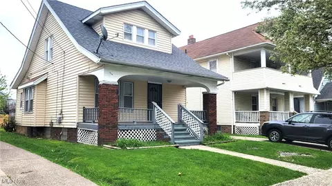 3499 W 99th St, Cleveland, OH 44102