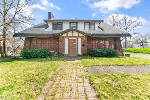 55 Indiana Ave, Youngstown, OH 44505