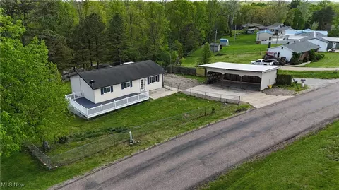 1160 Bethel Rd, Marietta, OH 45750