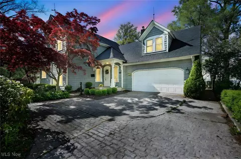 26400 Lake Rd, Bay Village, OH 44140