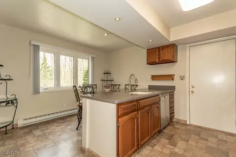 Kitchen - 10410 Pinegate Dr, Chardon, OH 44024 photo 1 of 5