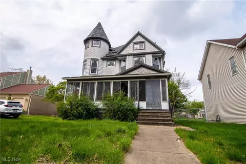 1682 E 82nd St, Cleveland, OH 44103