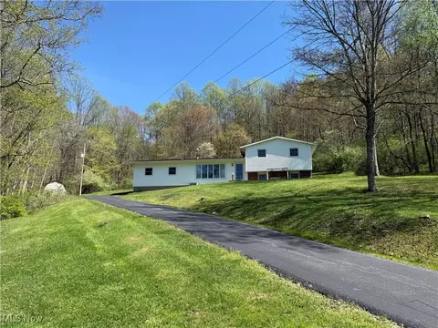 89055 Beaver Dam Rd, Bowerston, OH 44695