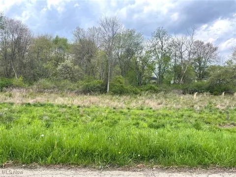 lot Apt 4 Candell St SE, Massillon, OH 44646