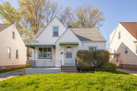 4607 Russell Ave, Parma, OH 44134