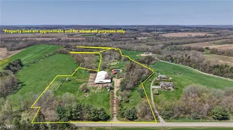 9437 Shepler Church Ave SW, Navarre, OH 44662