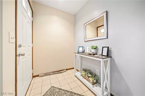 Entry Way - 3638 Barrington Pl NW, Canton, OH 44708 photo 1 of 2