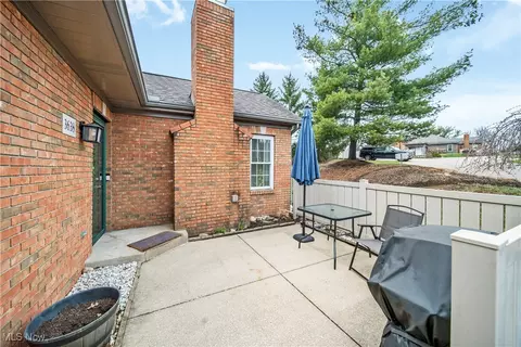 Exterior - 3638 Barrington Pl NW, Canton, OH 44708 photo 4 of 9