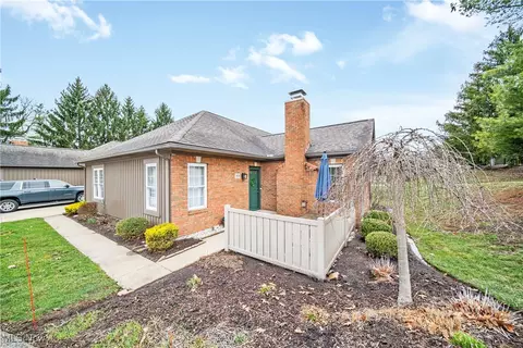 3638 Barrington Pl NW, Canton, OH 44708