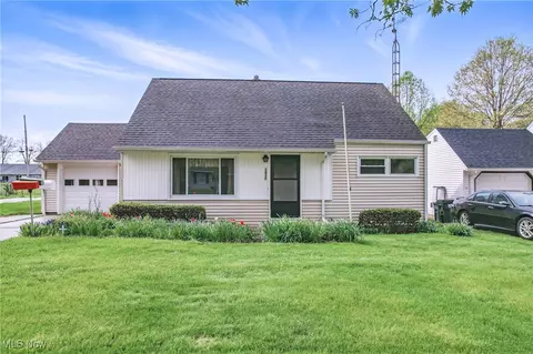 1835 Fairview Ct, Salem, OH 44460