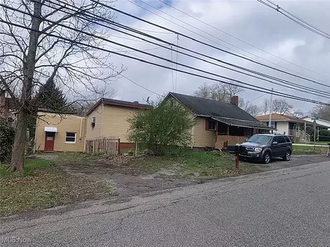 1435 S Lincoln Ave, Salem, OH 44460