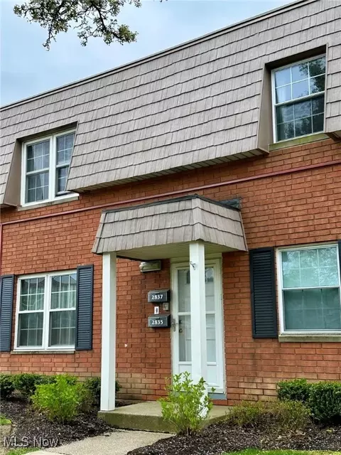 2837 Pease Dr #D408, Rocky River, OH 44116