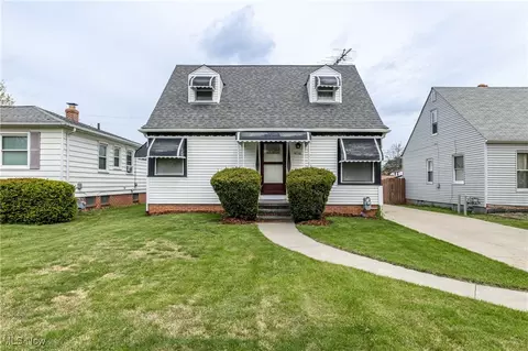 4516 Snow Rd, Parma, OH 44134