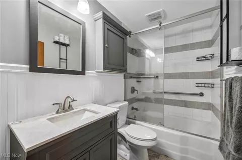 Bath - 339 Concord Ave, Elyria, OH 44035 photo 1 of 1