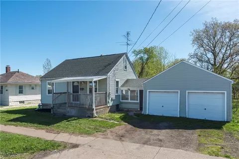 Exterior - 2233 Leavitt Rd, Lorain, OH 44052 photo 2 of 7