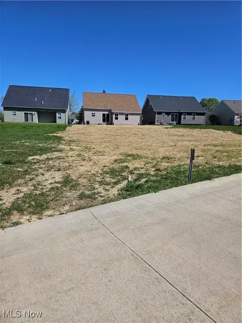 62 Hubbell Way, Bedford, OH 44146