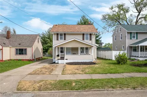1355 Niagara Ave, Akron, OH 44305