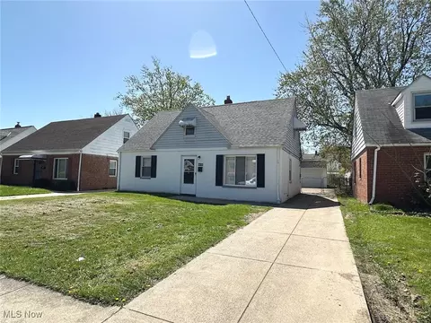 20890 Crystal Ave, Euclid, OH 44123