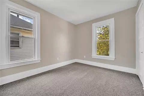Bedroom - 2337 E 30th St, Lorain, OH 44055 photo 3 of 8