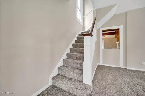 Entry Way - 2337 E 30th St, Lorain, OH 44055 photo 3 of 4