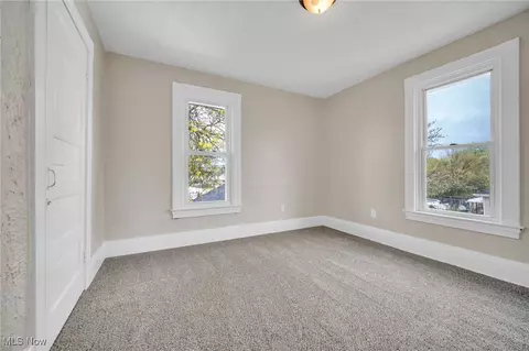 Bedroom - 2337 E 30th St, Lorain, OH 44055 photo 1 of 8