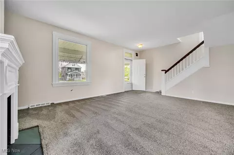 Living - 2337 E 30th St, Lorain, OH 44055 photo 4 of 8