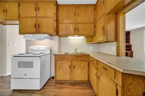 Kitchen - 2337 E 30th St, Lorain, OH 44055 photo 2 of 2
