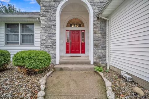 925 N Ridge Rd, Lorain, OH 44053 photo 4