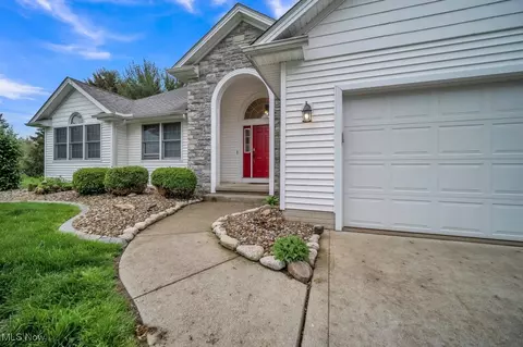 925 N Ridge Rd, Lorain, OH 44053 photo 3