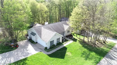 836 Highland Hills Dr, Howard, OH 43028