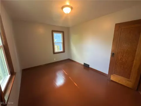 131 Blake St, Elyria, OH 44035 photo 15
