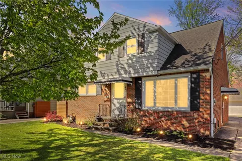 860 Bryn Mawr Ave, Wickliffe, OH 44092