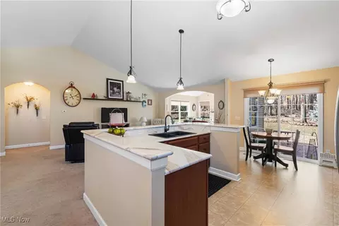6469 Harness Cir NE, Canton, OH 44721 photo 14