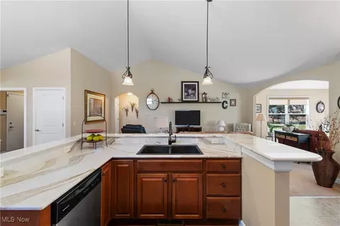 6469 Harness Cir NE, Canton, OH 44721 photo 15