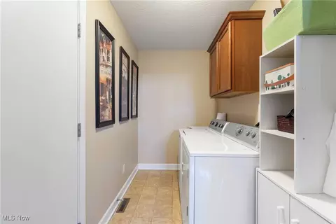 6469 Harness Cir NE, Canton, OH 44721 photo 27