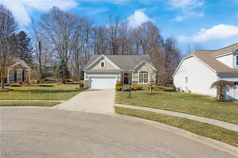 6469 Harness Cir NE, Canton, OH 44721 photo 2