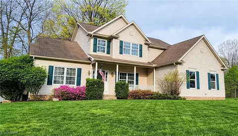 4664 Edgewater Dr, Stow, OH 44224
