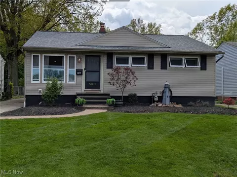 30612 Ronald Dr, Willowick, OH 44095