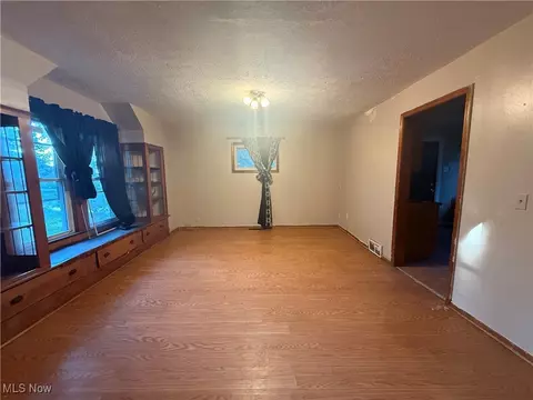 1633 E 33rd St, Lorain, OH 44055 photo 13