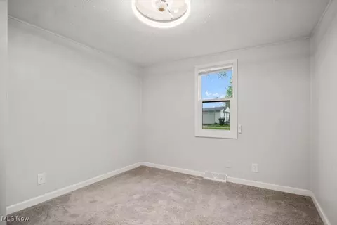 Bedroom - 5331 Ridgewood St, Lorain, OH 44055 photo 6 of 6
